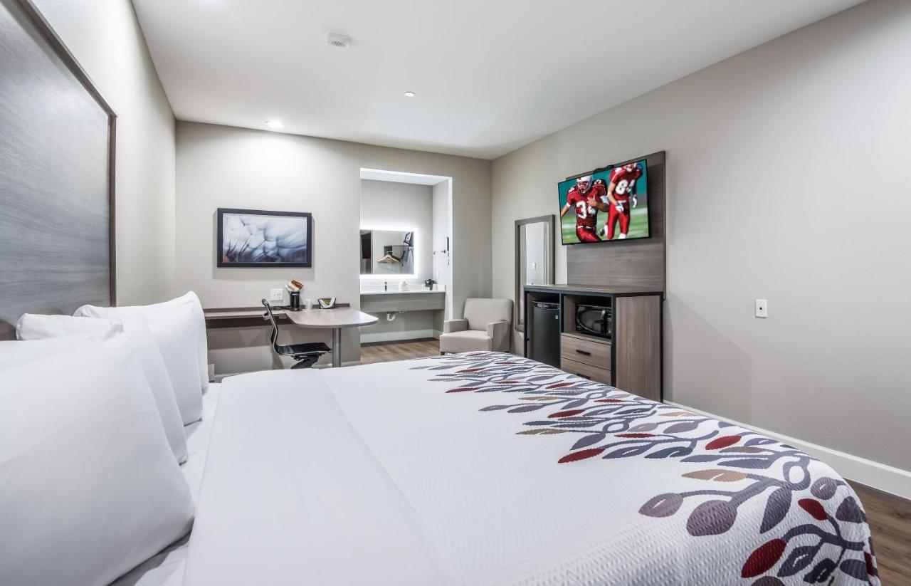 Red Roof Inn Baytown Bagian luar foto