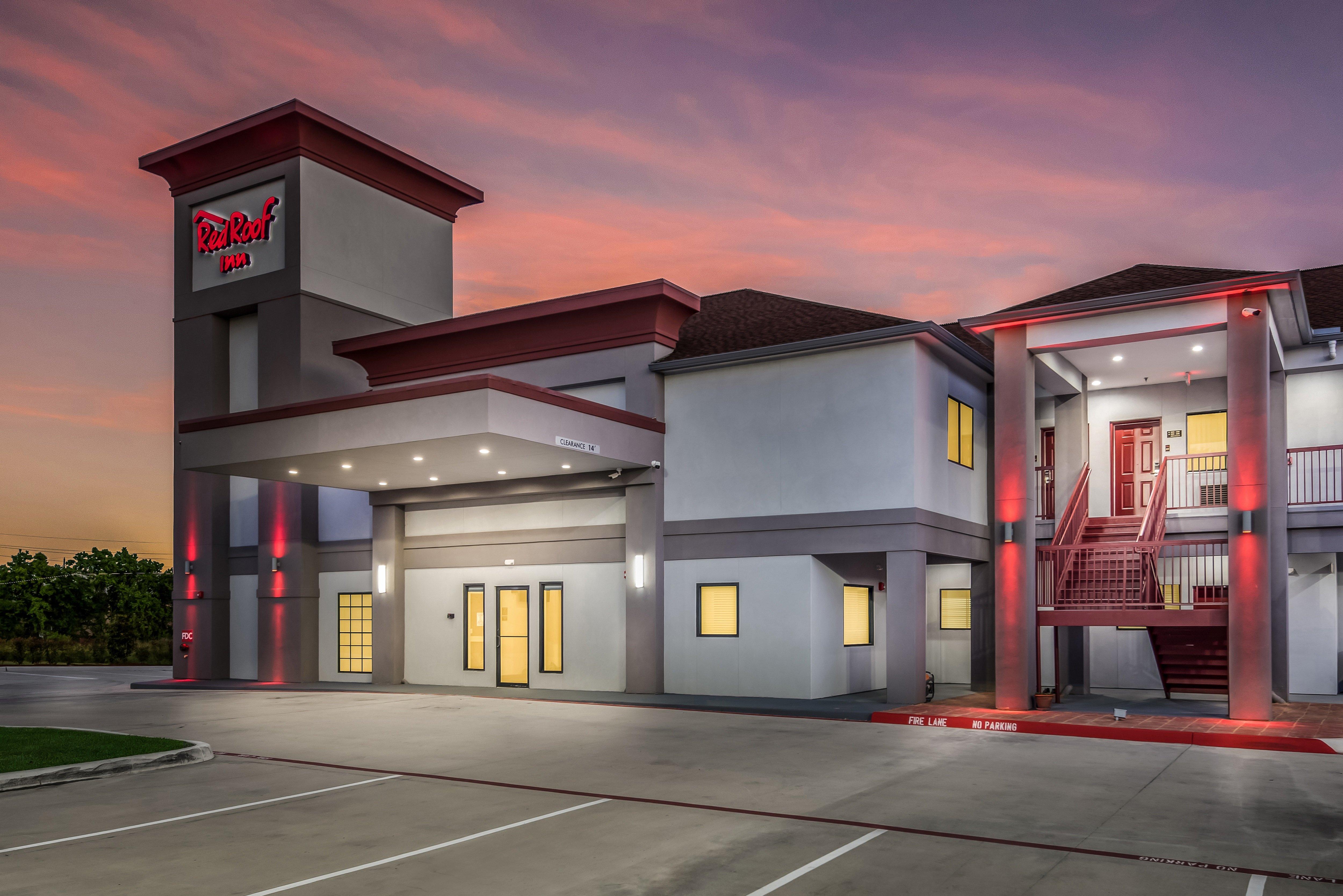 Red Roof Inn Baytown Bagian luar foto