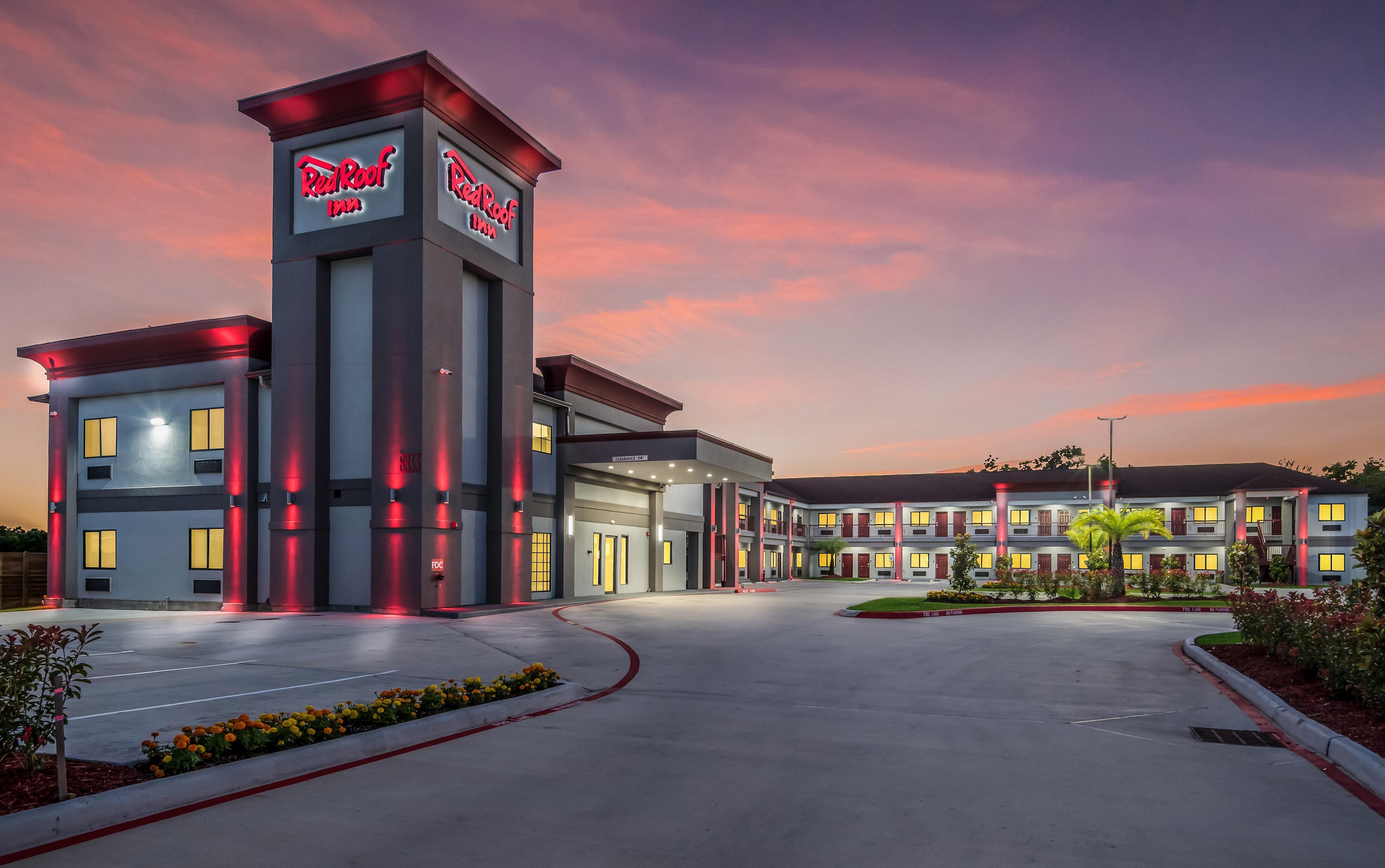 Red Roof Inn Baytown Bagian luar foto